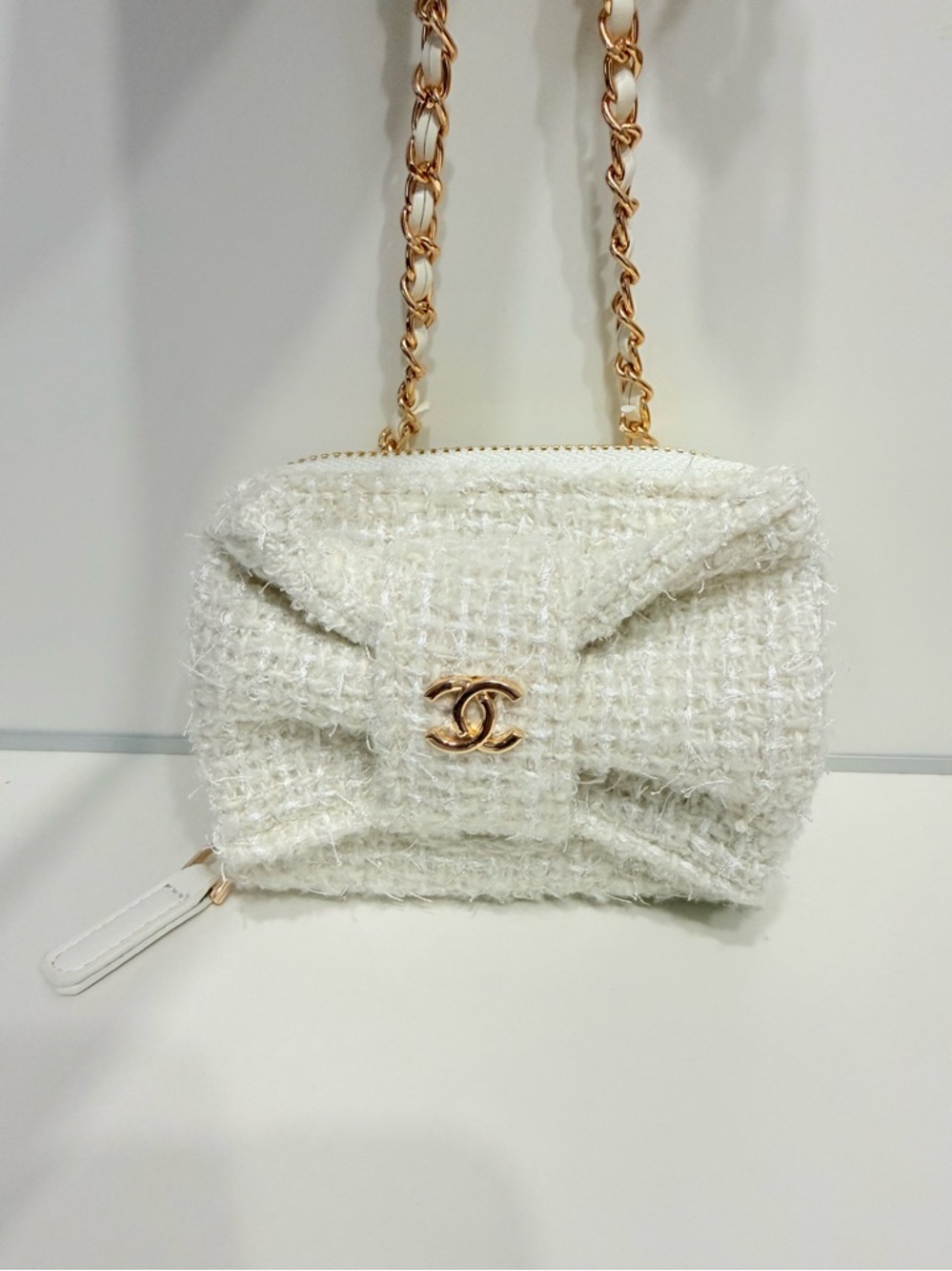 CHANEL Cream Tweed Mini Cosmetic Pouch with Gold Chain Strap - Picture 5 of 9